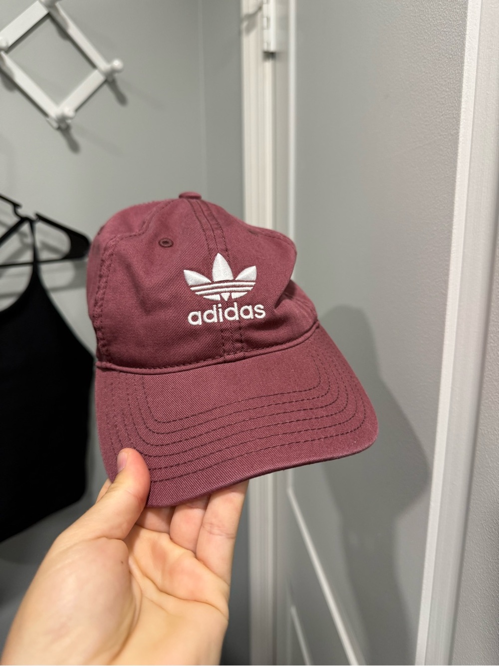 Womens adidas maroon hat